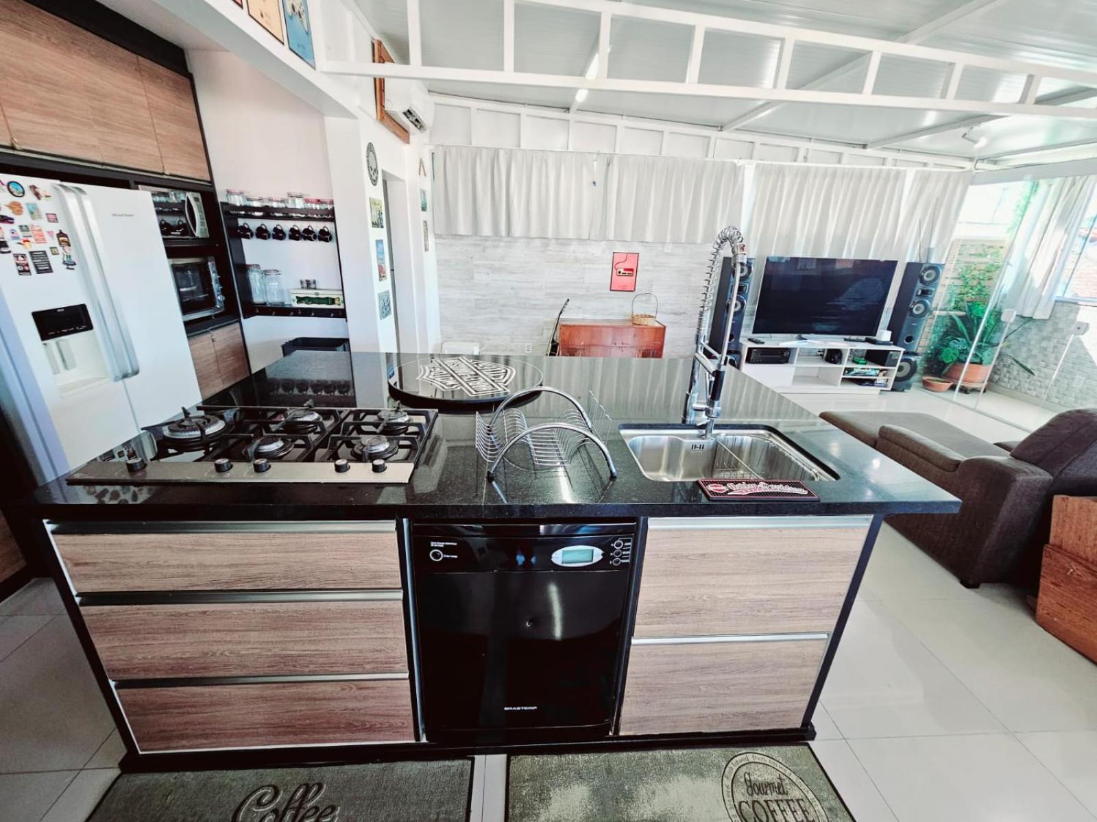 Cobertura Gourmet A 300Mts Da Praia De Canasvieiras Norte Da Ilha De Floripa フロリアノポリス エクステリア 写真