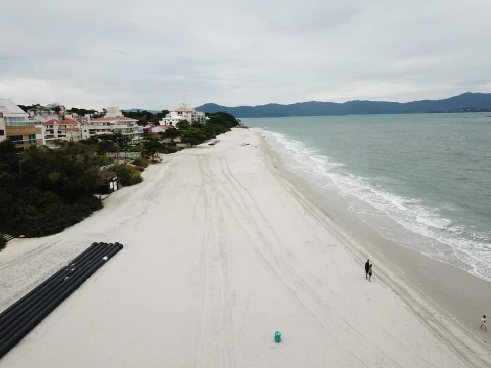 Cobertura Gourmet A 300Mts Da Praia De Canasvieiras Norte Da Ilha De Floripa フロリアノポリス エクステリア 写真